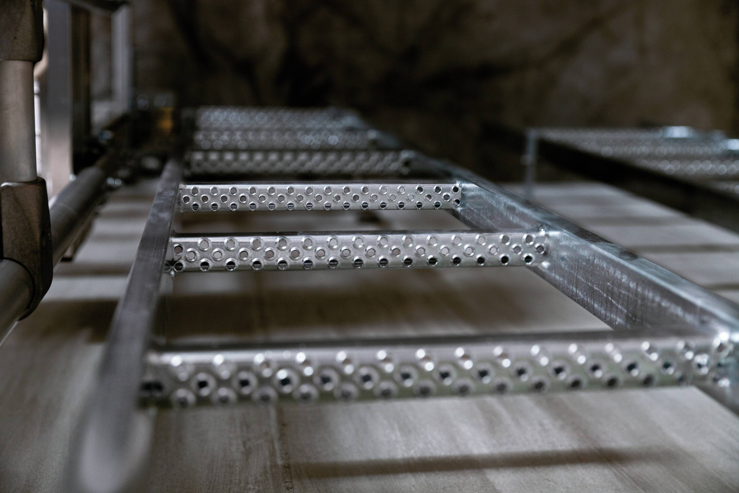 Günzburger Schachtleiter Stahl feuerverzinkt 400mm Lichte Weite